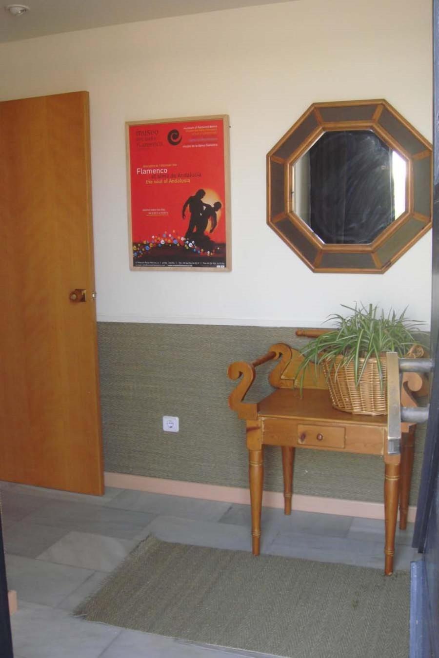 Boho Chic River Side Apartment Севилья Экстерьер фото